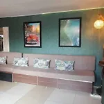 罗密欧海滩酒店 3*