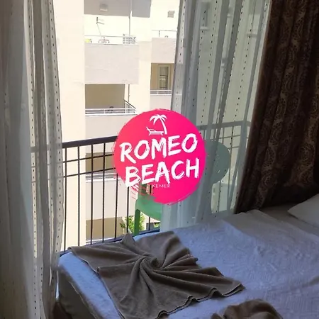 罗密欧海滩酒店 凯梅尔