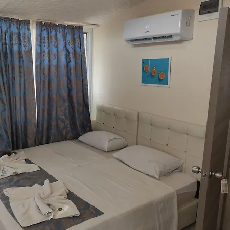 罗密欧海滩酒店 3* 凯梅尔