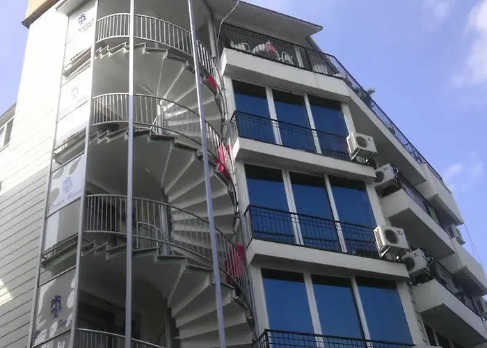 Ξενοδοχείο Romeo 3*