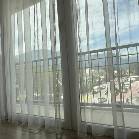 Hotel Romeo